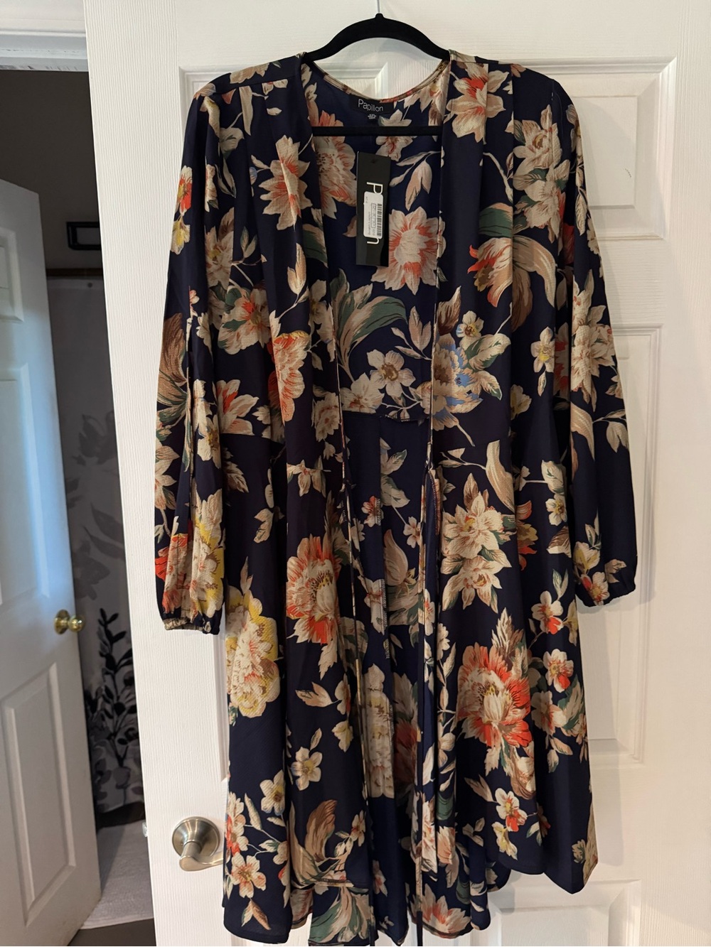 Papillon Blanc Navy Floral Tie-Front Robe Dress
